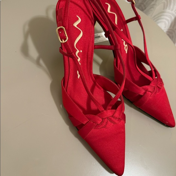 New red heels !Perfect for holidays ! - Picture 3 of 3